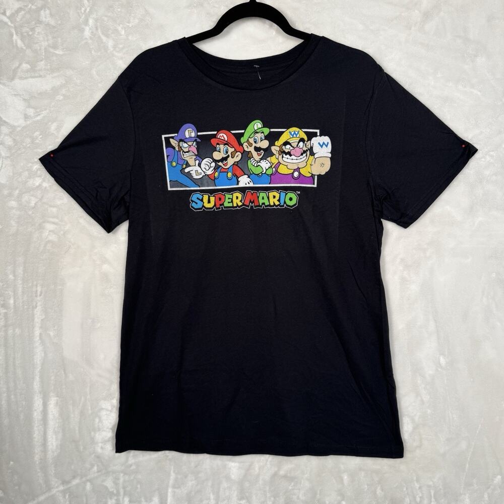 2021 Super Mario Video Game T-Shirt Size Large Black NWT Nintendo Luigi Wario